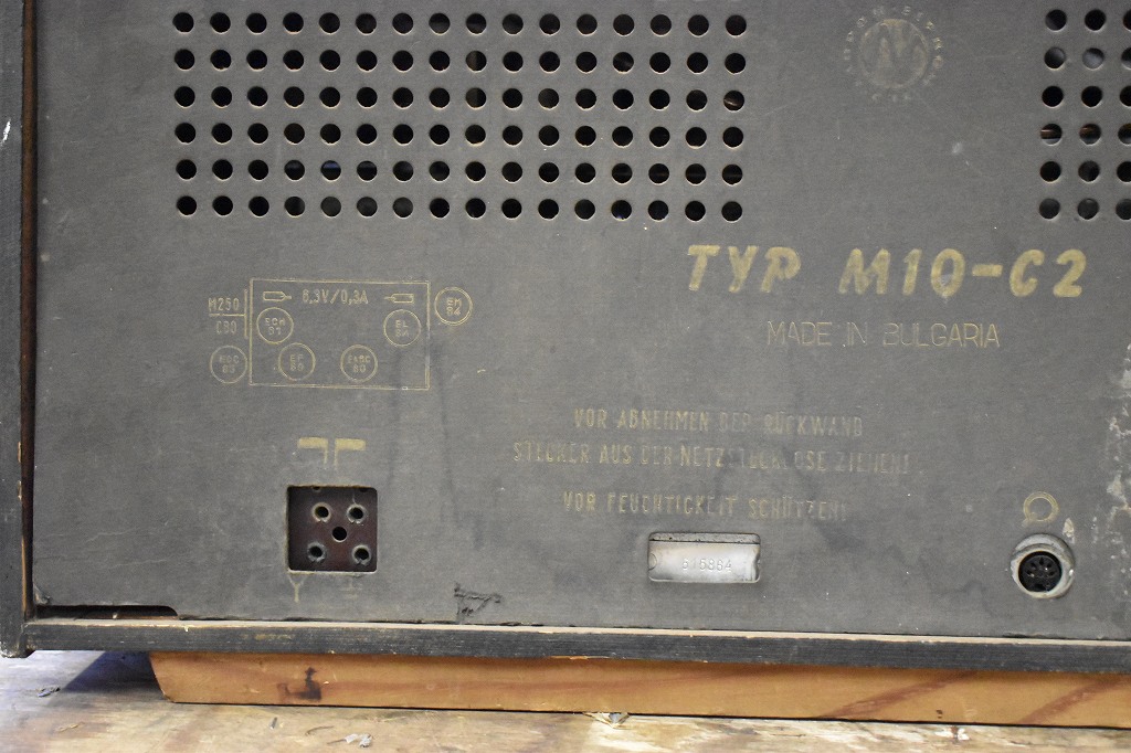 000528 ヴィンテージ「TYO M10-C2」　ラジオ　ブルガリア製 MADE IN BULGARIA