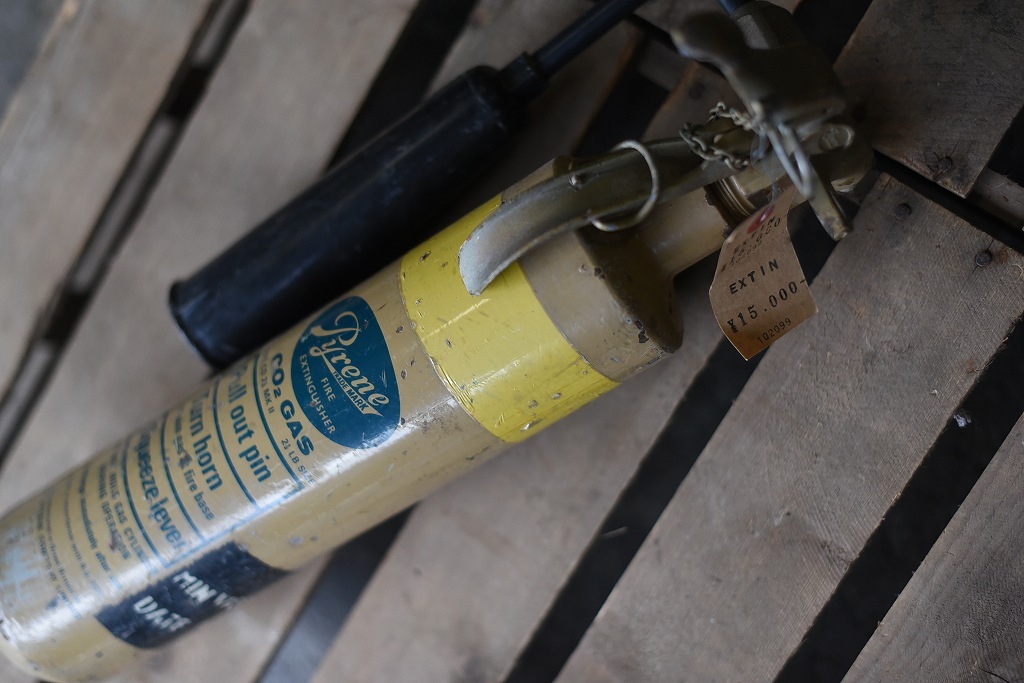 102099 ヴィンテージ 真鍮製 消火器 FIRE EXTINGUISHER ブラス 英国製