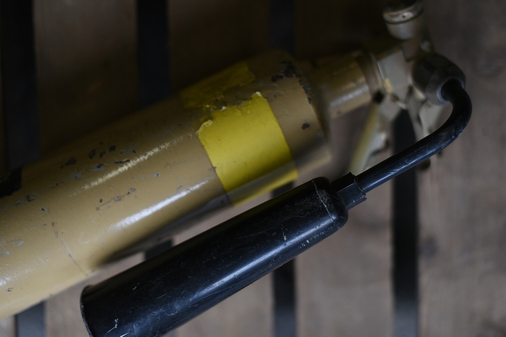 102099 ヴィンテージ 真鍮製　消火器　FIRE EXTINGUISHER 　ブラス　英国製