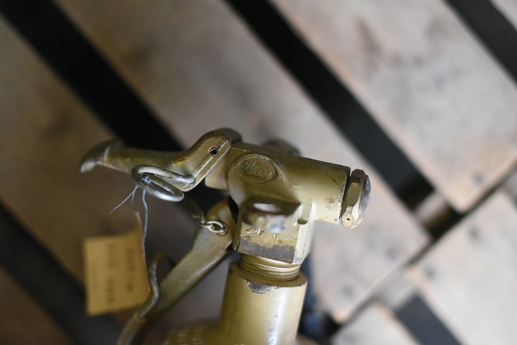 102099 ヴィンテージ 真鍮製　消火器　FIRE EXTINGUISHER 　ブラス　英国製