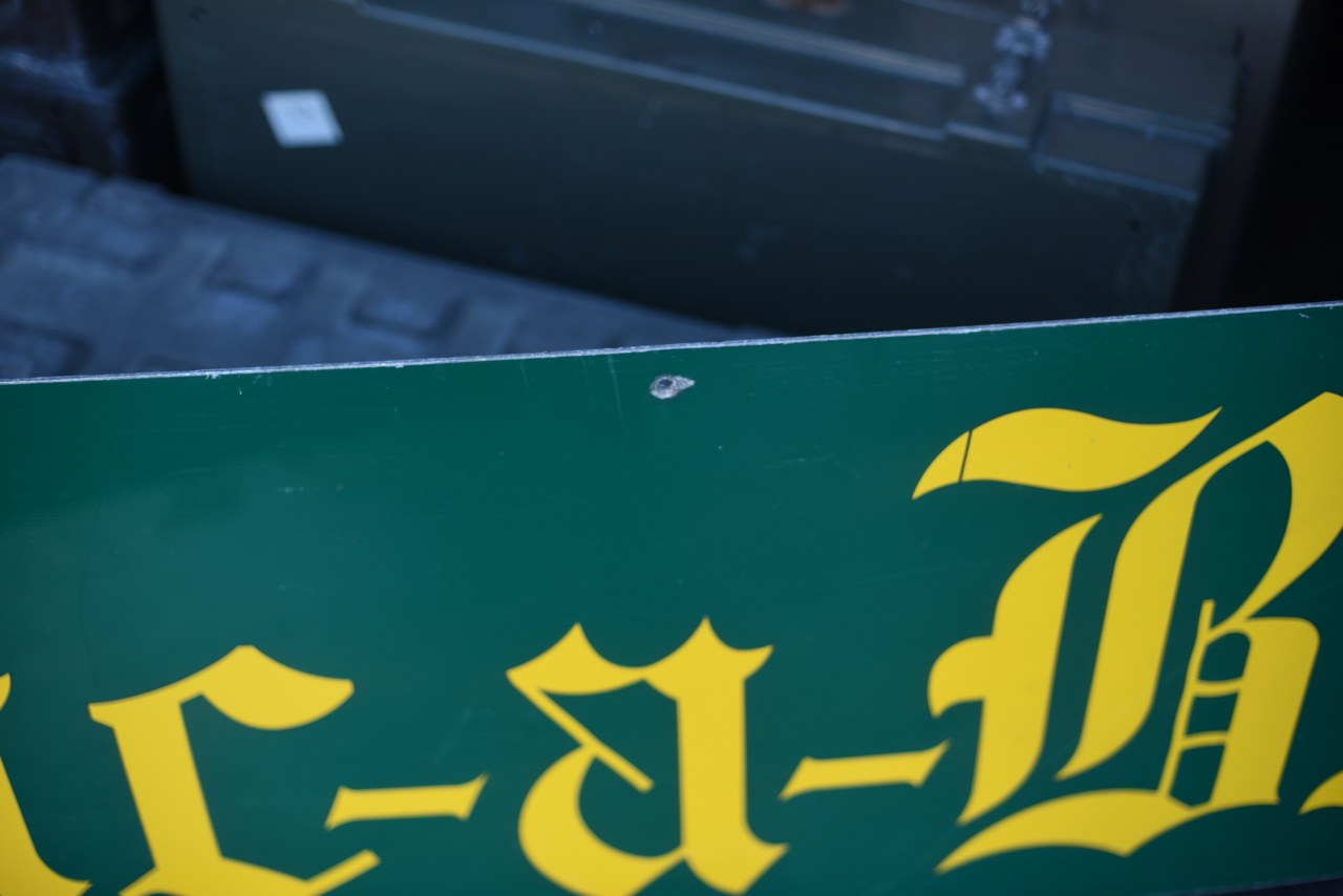 UKヴィンテージ　アルミサインボード　Bric-a-Brac（意味:骨董 古物）　MADE IN ENGLAND 英国　101675