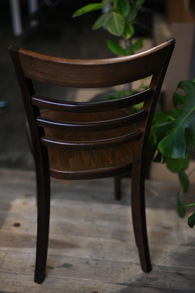 104856 USED TON CHAIR　中古