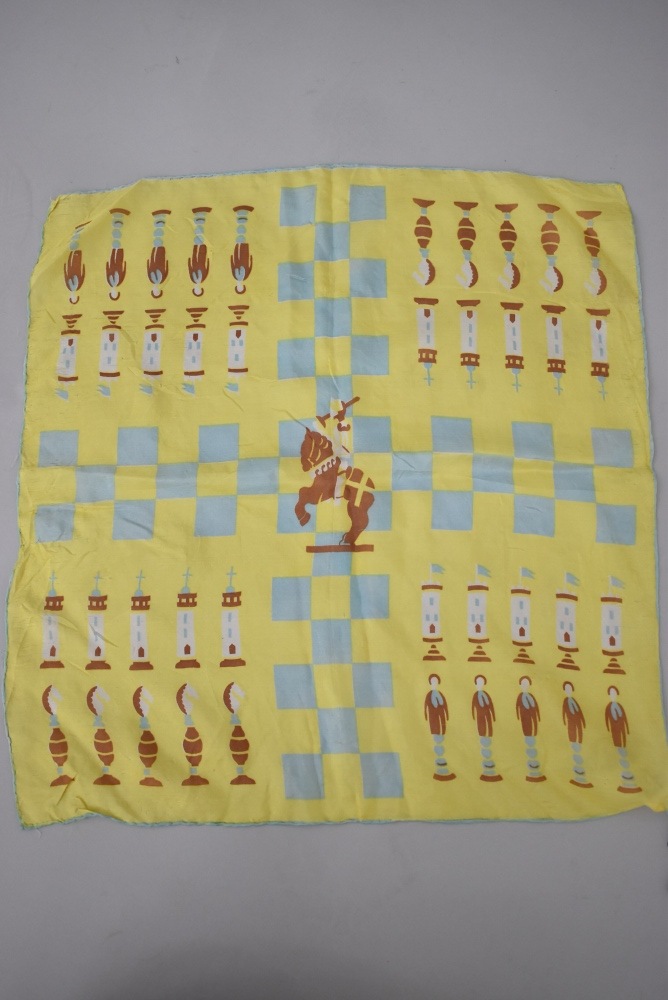108786 ヴィンテージ 小判  スカーフ チェス 騎士 黄色