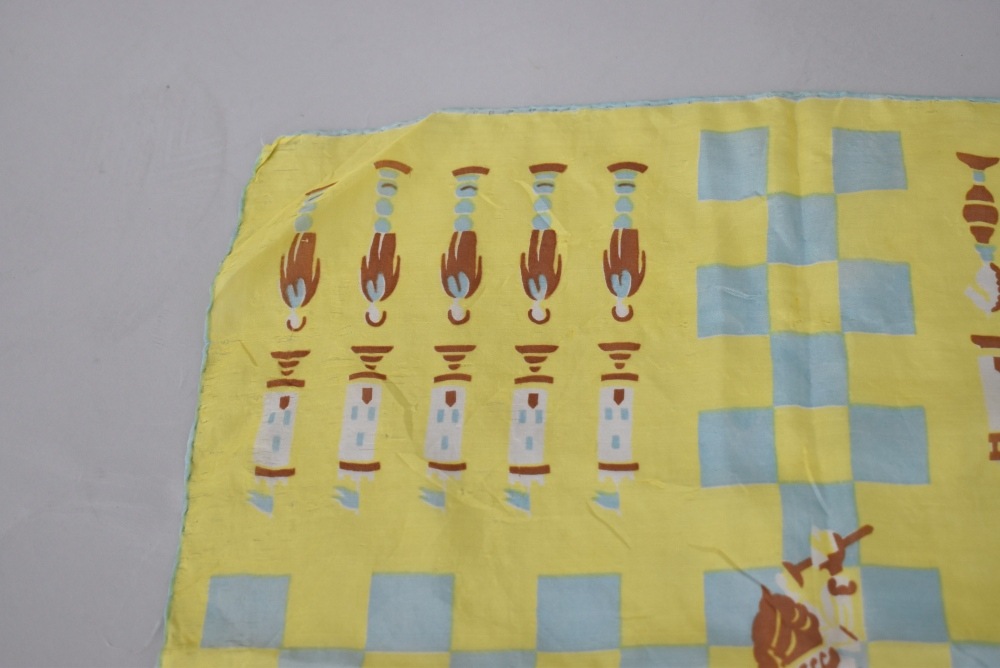 108786 ヴィンテージ 小判  スカーフ チェス 騎士 黄色
