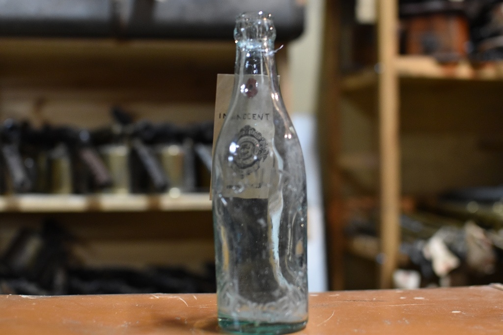 106774 ヴィンテージ ボトル 瓶 イギリス ガラス
