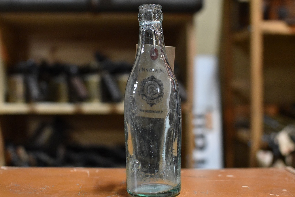 106774 ヴィンテージ ボトル 瓶 イギリス ガラス