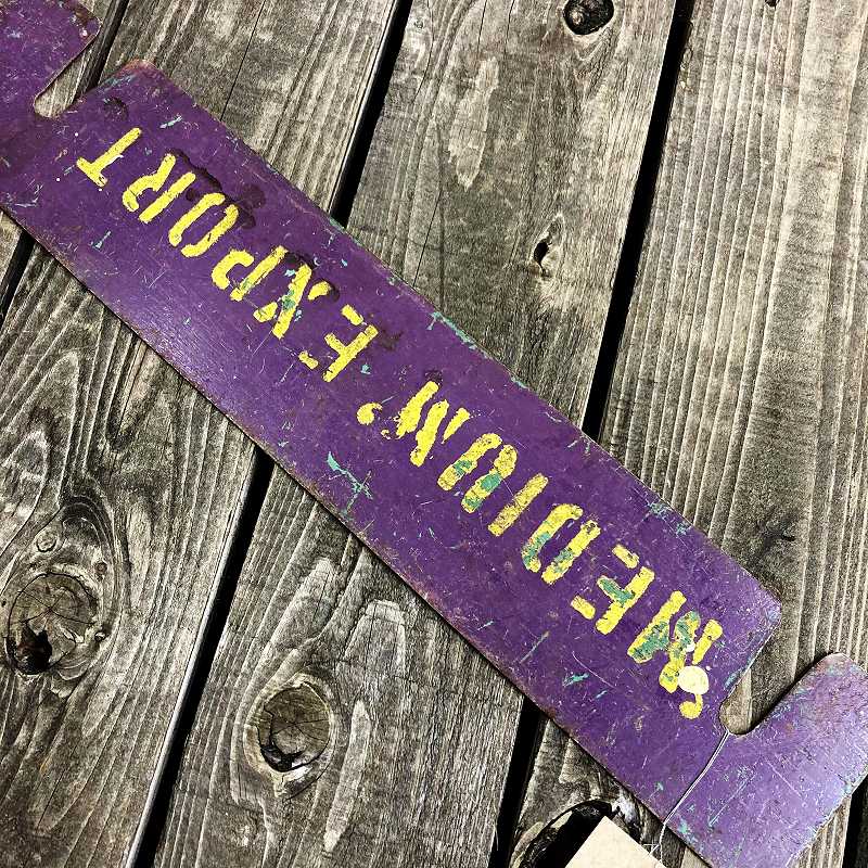 105590 ヴィンテージ　サインプレート　看板　 MADE IN ENGLAND