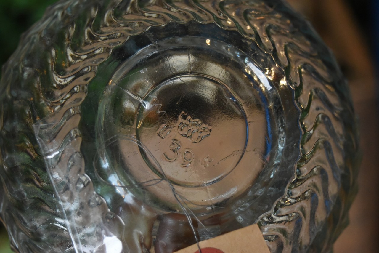 102487 ヴィンテージ　英国 ガラス ボール　UK刻印