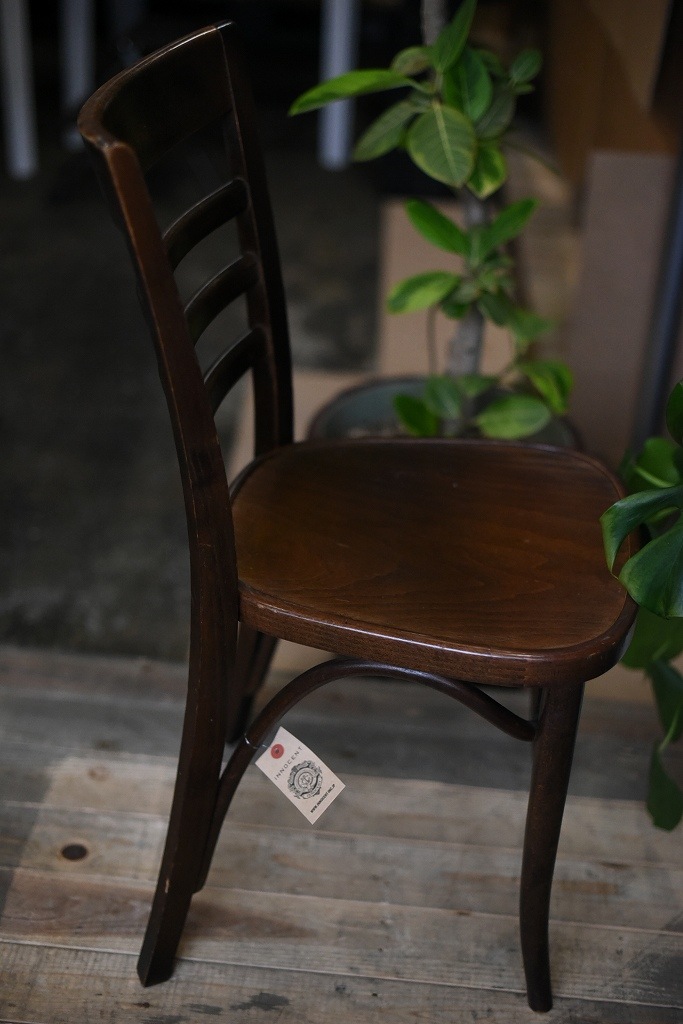 104851 USED TON CHAIR　中古