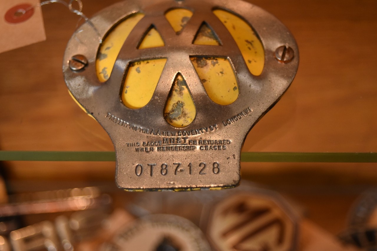 101415 UK ヴィンテージ　AA Automobile Association カーバッチ