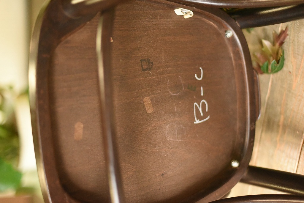 104574　No.056　311056　USED TON CHAIR　中古