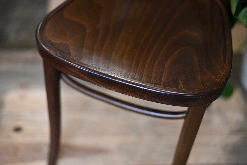 104853 USED TON CHAIR 中古