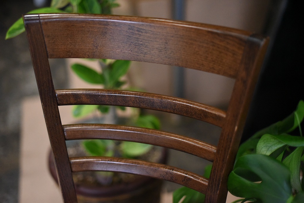 104853 USED TON CHAIR 中古