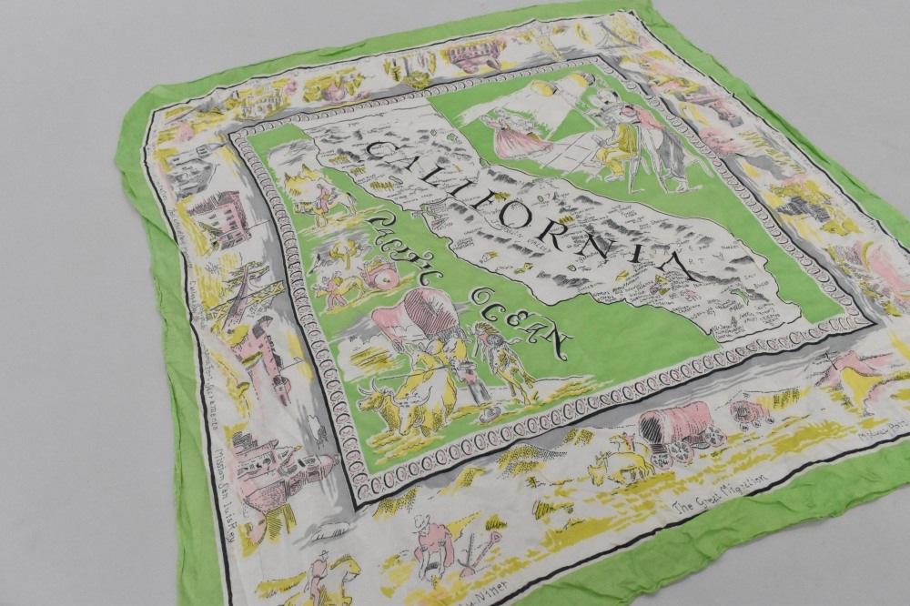 108818 ヴィンテージ 大判 スーベニア スカーフ  シルク100% Souvenir scarf
