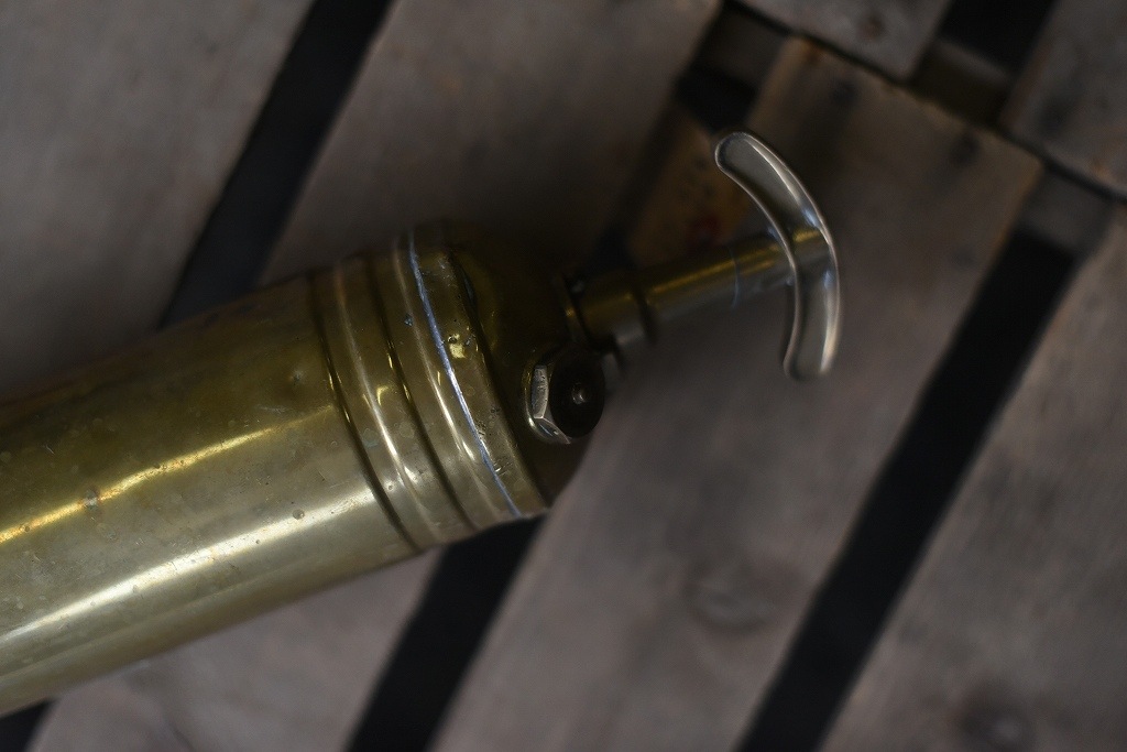 102047 ヴィンテージ 真鍮製　消火器　FIRE EXTINGUISHER 　ブラス　英国製