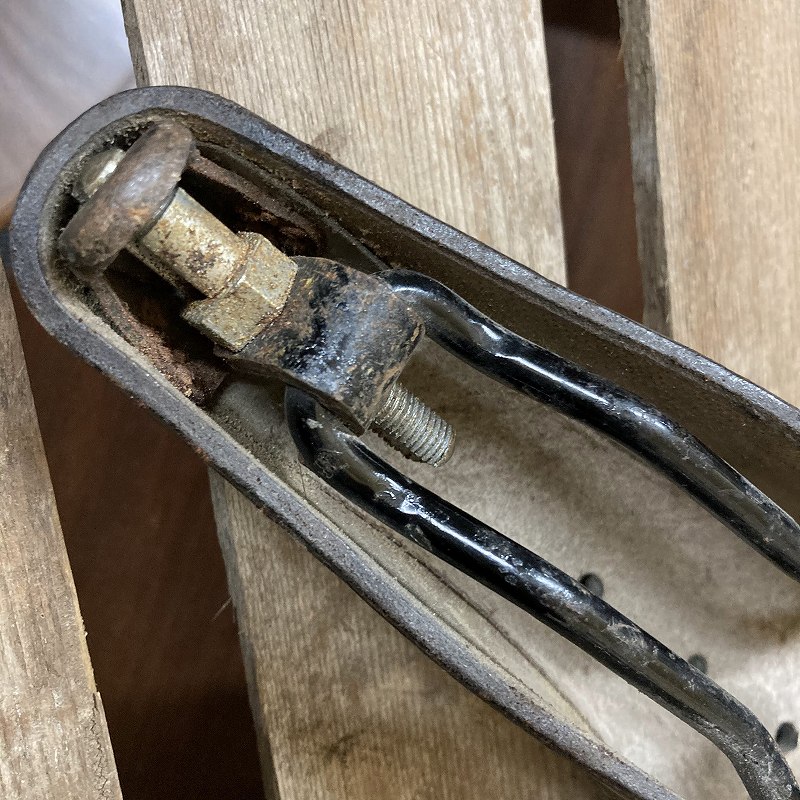 105699 ヴィンテージ　「BROOKS」 B15  ブルックス　サドル　シート　自転車