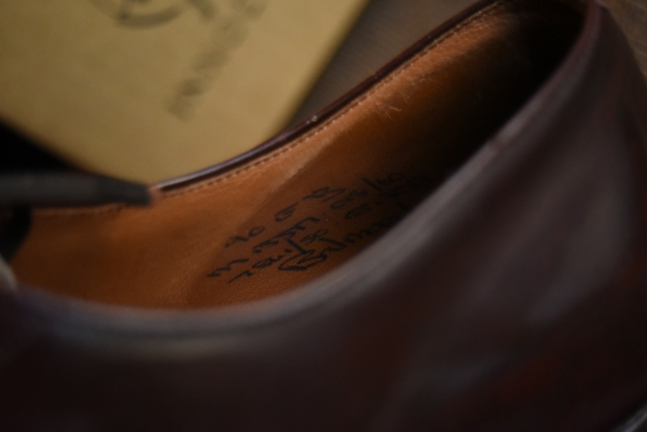 102576 英国 レザーシューズ　 ブランド「チャーチ　Church’s」　