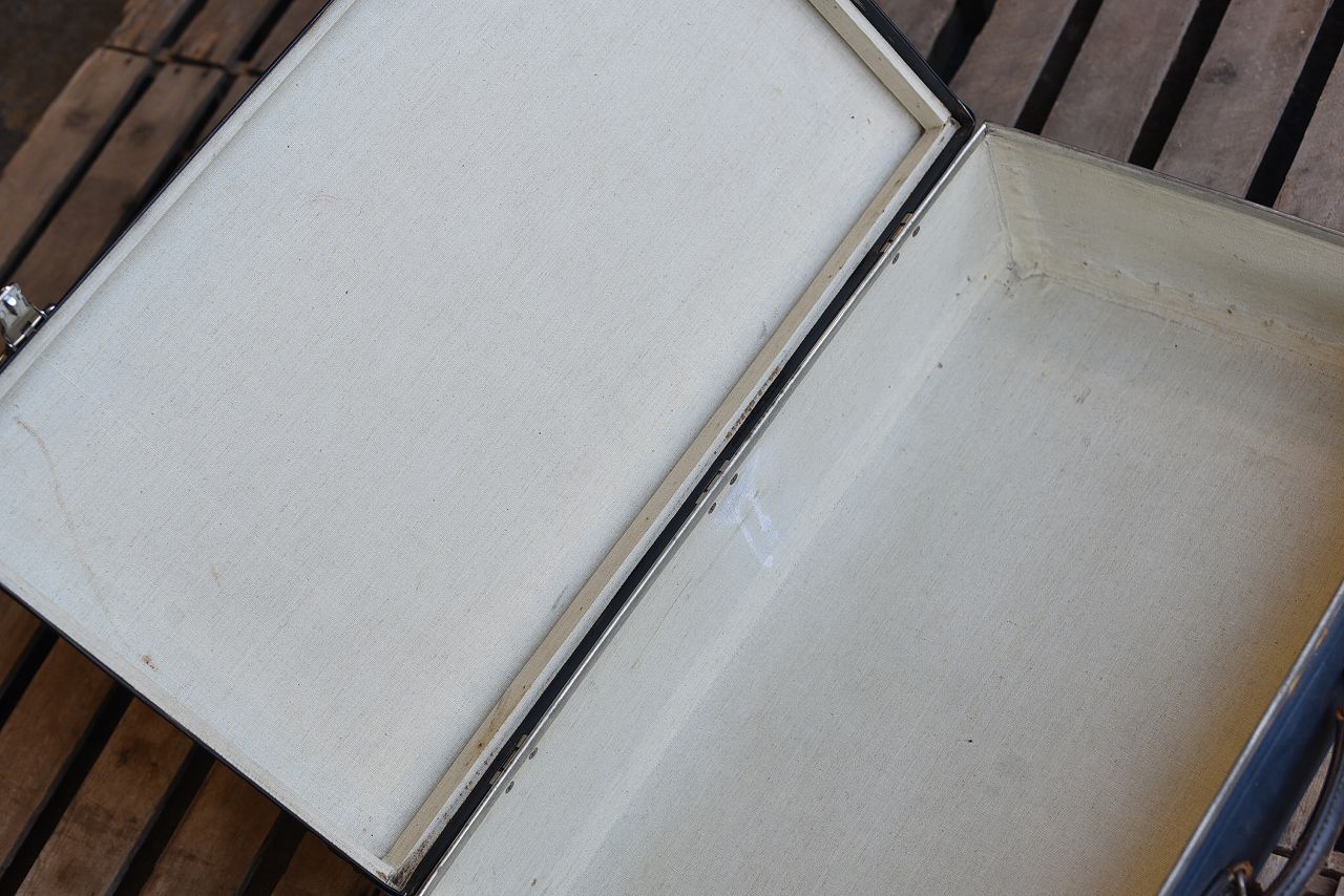 106002 UK ヴィンテージ　英国 グローブ トロッター 「GLOBE TROTTER」 MADE IN ENGLAND 刻印