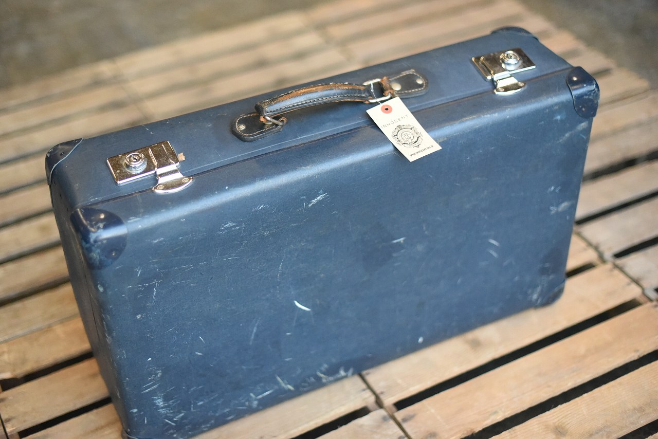 106002 UK ヴィンテージ　英国 グローブ トロッター 「GLOBE TROTTER」 MADE IN ENGLAND 刻印