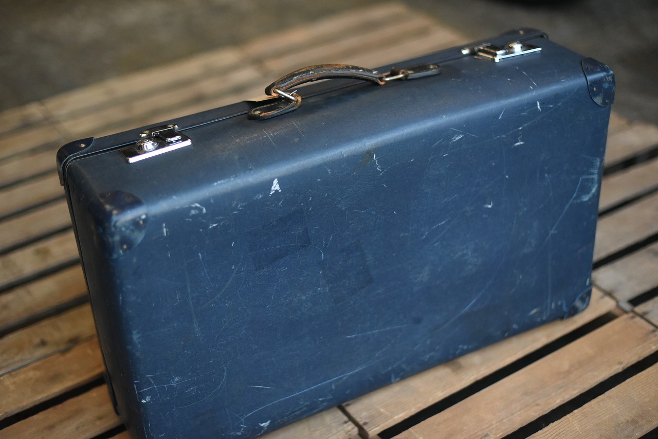 106002 UK ヴィンテージ　英国 グローブ トロッター 「GLOBE TROTTER」 MADE IN ENGLAND 刻印