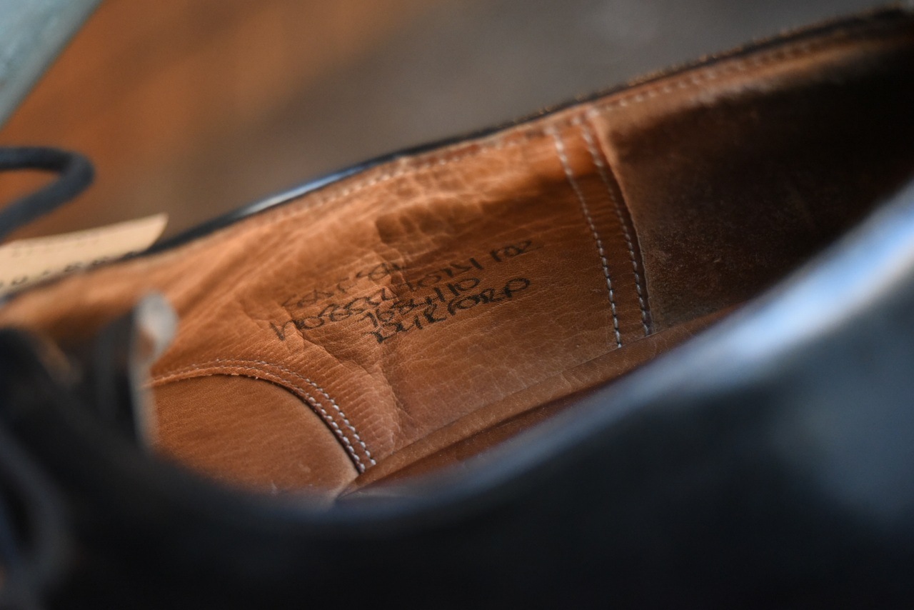 102539 英国 レザーシューズ　 ブランド「チャーチ　Church’s」　