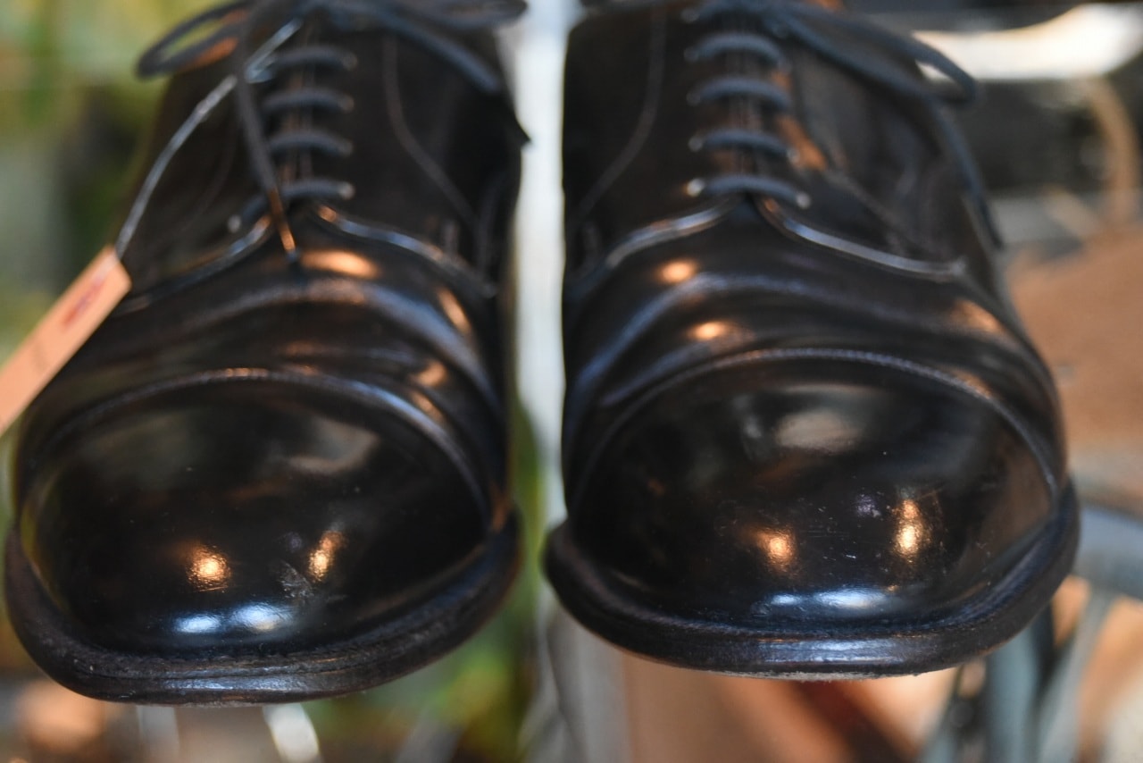 102539 英国 レザーシューズ　 ブランド「チャーチ　Church’s」　