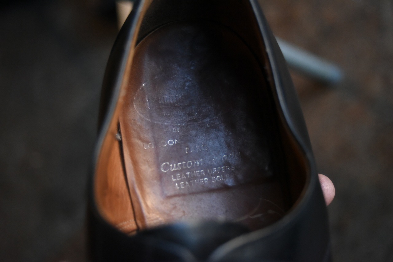 102539 英国 レザーシューズ　 ブランド「チャーチ　Church’s」　