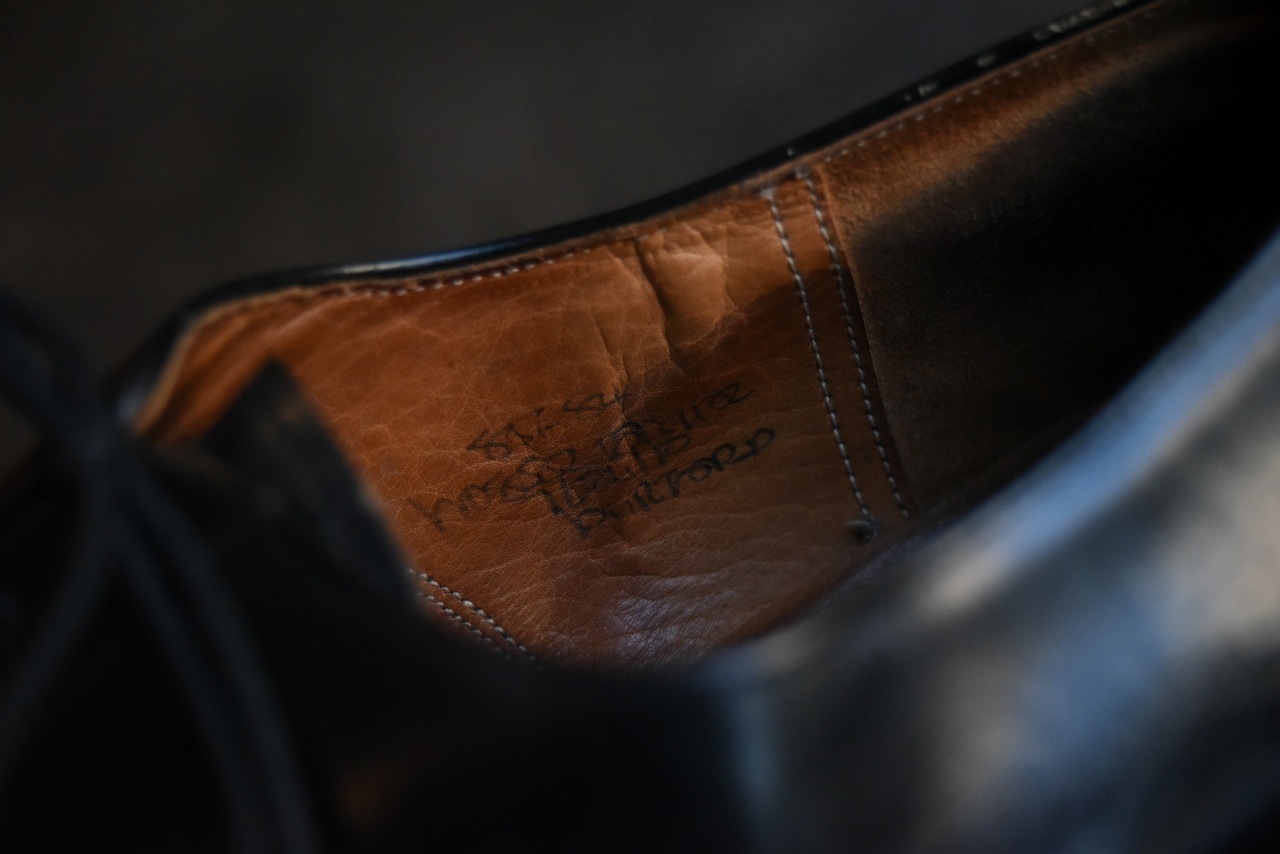 102539 英国 レザーシューズ　 ブランド「チャーチ　Church’s」　