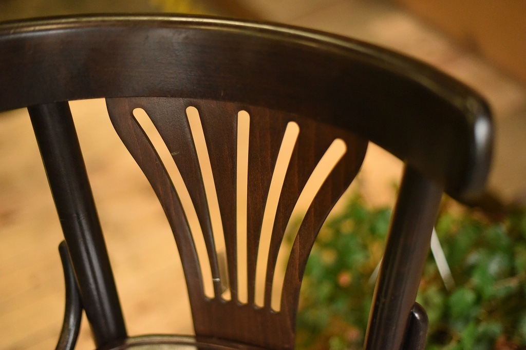 104575　No.056　311056　USED TON CHAIR　中古