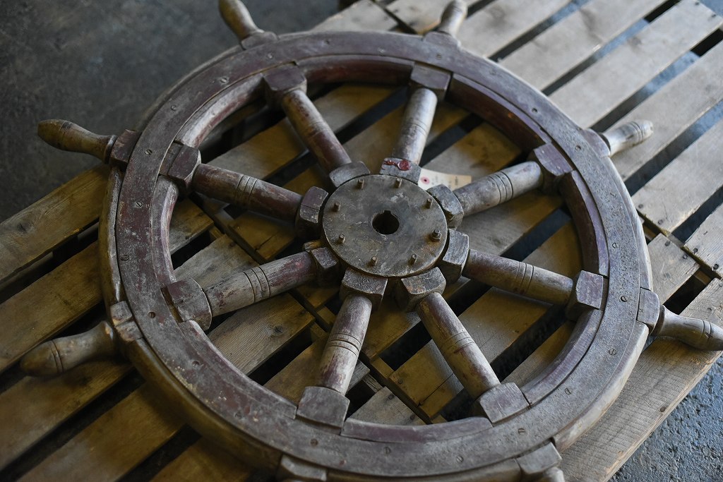 100932 ヴィンテージ 舵 操舵輪 船 ハンドル ウッド 英国製 | 雑貨