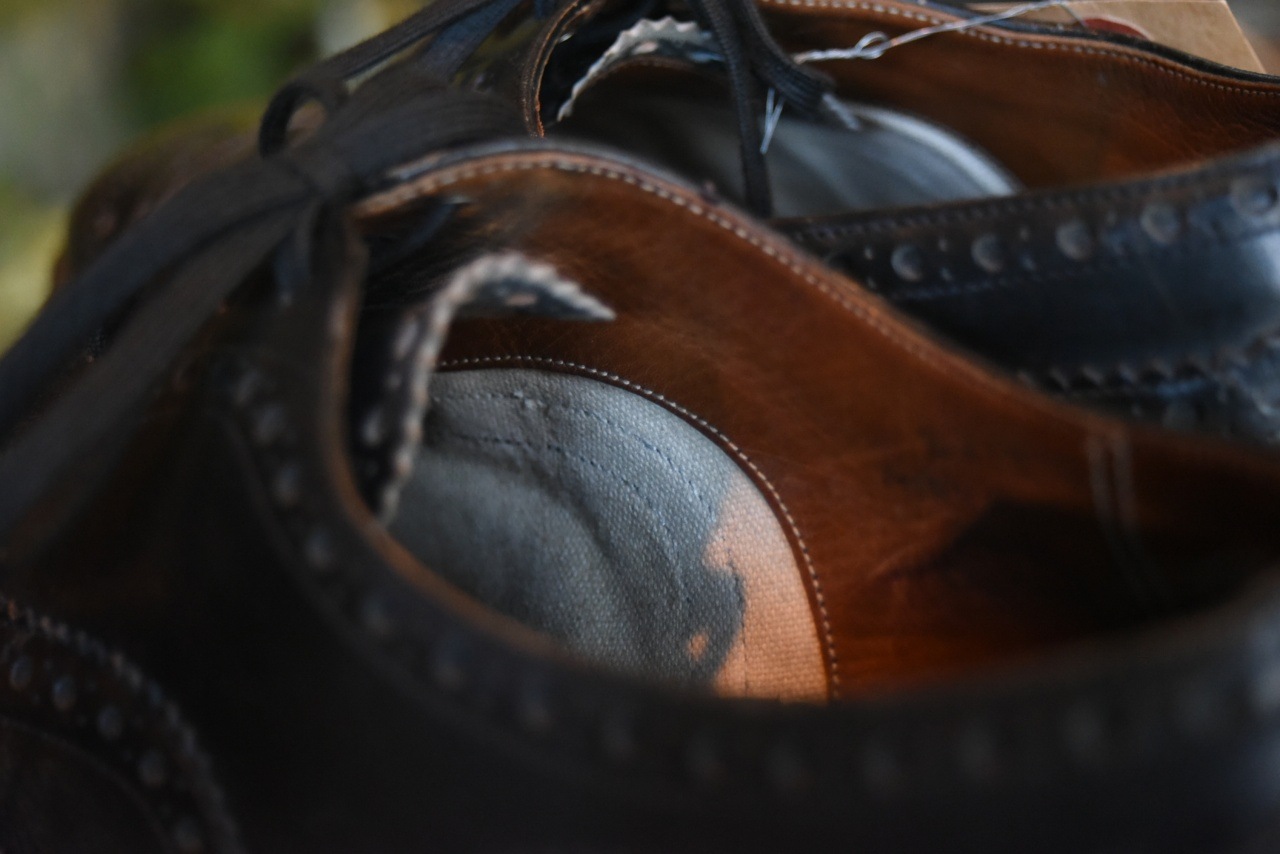 102529 英国 レザーシューズ　ブランド「チャーチ　Church’s」　