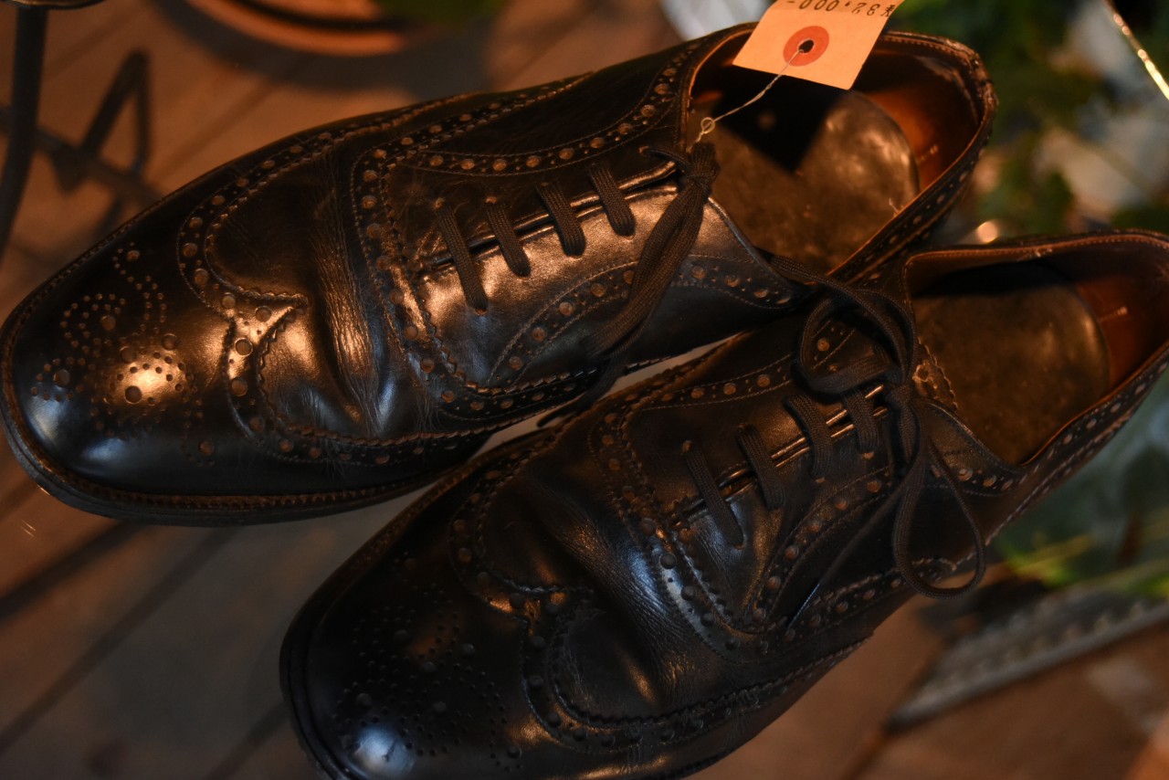 102529 英国 レザーシューズ　ブランド「チャーチ　Church’s」　