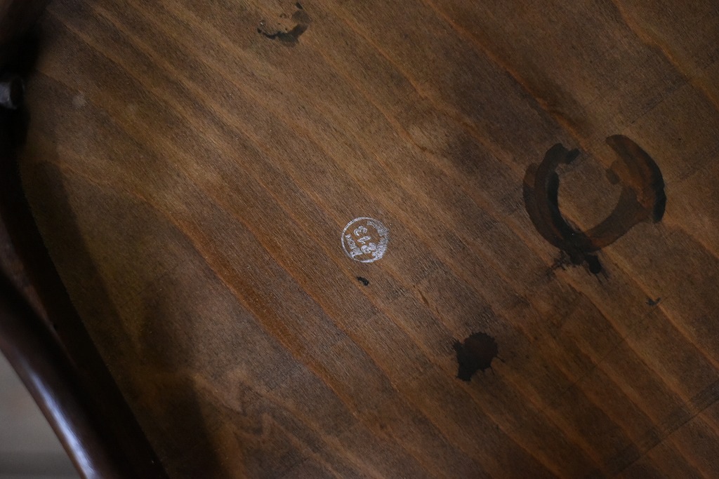 104819 USED TON CHAIR　中古 座面浮きあり
