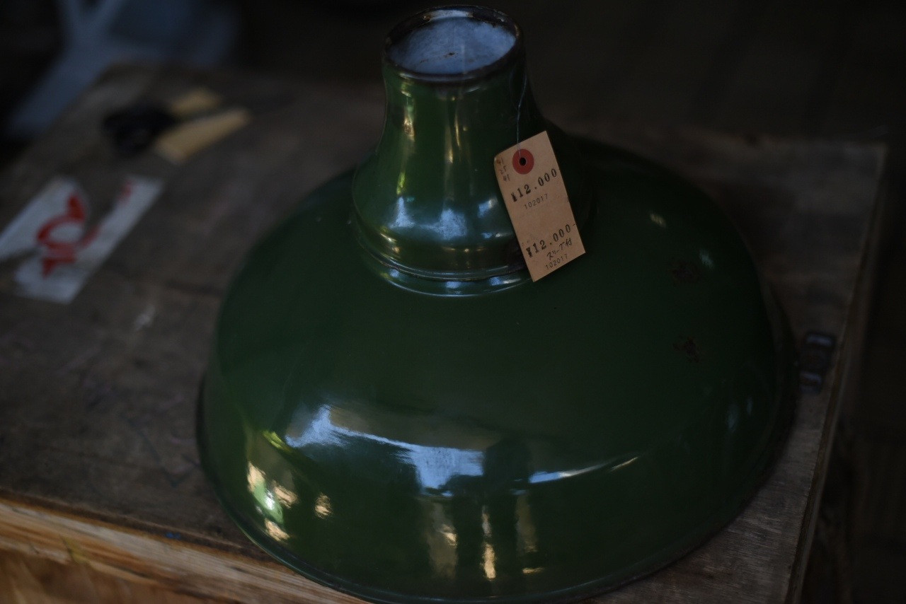 102017 UK ヴィンテージ　エナメル　ランプシェード　ホウロウ