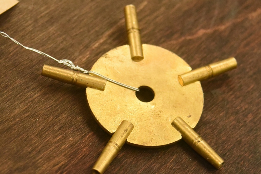 104460 ヴィンテージ　　真鍮製　ミニスクエアスレンチ　四角レンチ　ブラス　英国 MADE IN ENGLAND