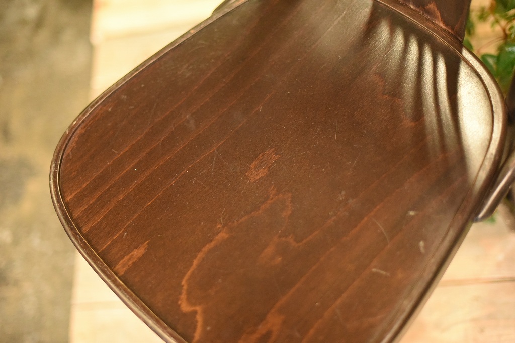 104570　No.056　311056　USED TON CHAIR　中古