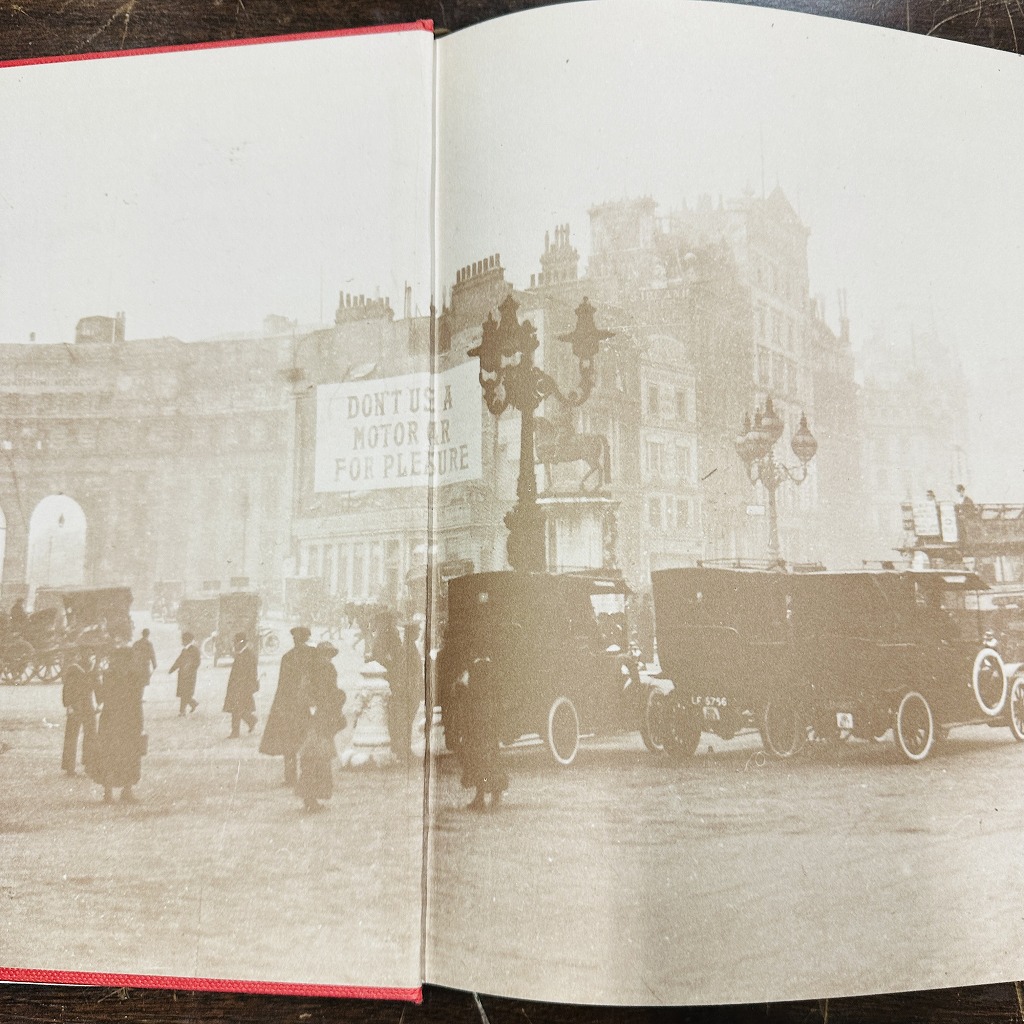 B4618「 The ILLUSTRATED ENCYCLOPRDIA OF AUTOMOBILE」オートモービル クラシック