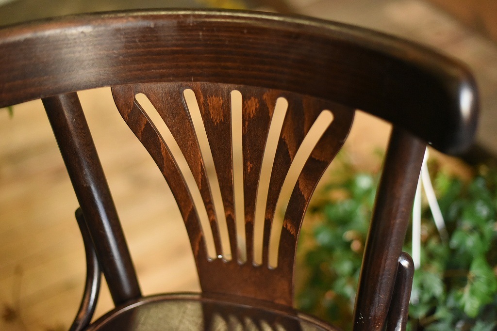 104554　No.056　311056　USED TON CHAIR　中古