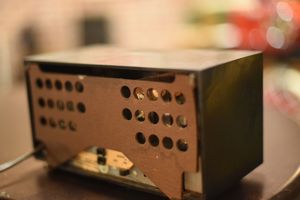 R0015 レンタル ヴィンテージ　ラジオ 「Emerson」