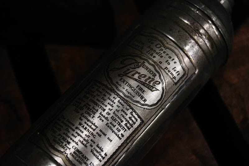 ヴィンテージ 真鍮製　消火器　FIRE EXTINGUISHER 　ブラス英国製 ガレージグッズ ,消火器 | INNOCENT ONLINE SHOP