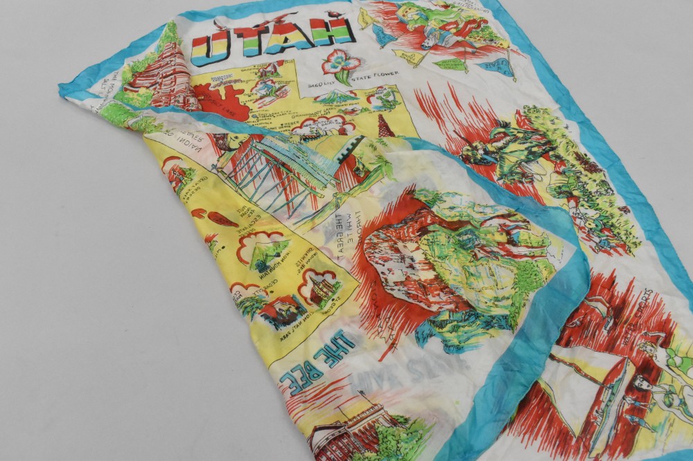 108716 ヴィンテージ 大判 スーベニア スカーフ  Souvenir scarf
