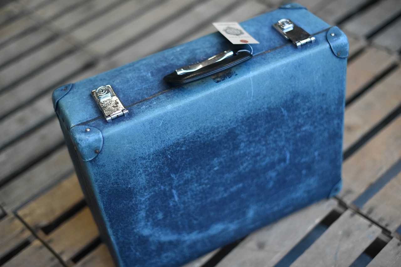 106011 UK ヴィンテージ 英国 グローブ トロッター 「GLOBE TROTTER」 MADE IN ENGLAND 刻印