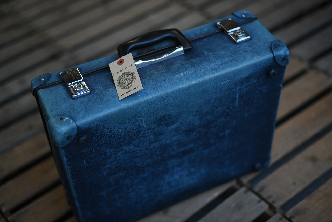 106011 UK ヴィンテージ 英国 グローブ トロッター 「GLOBE TROTTER」 MADE IN ENGLAND 刻印