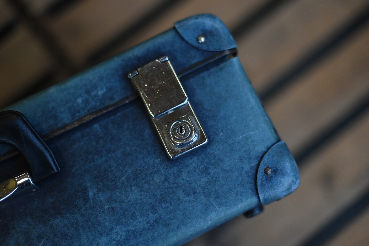 106011 UK ヴィンテージ 英国 グローブ トロッター 「GLOBE TROTTER」 MADE IN ENGLAND 刻印