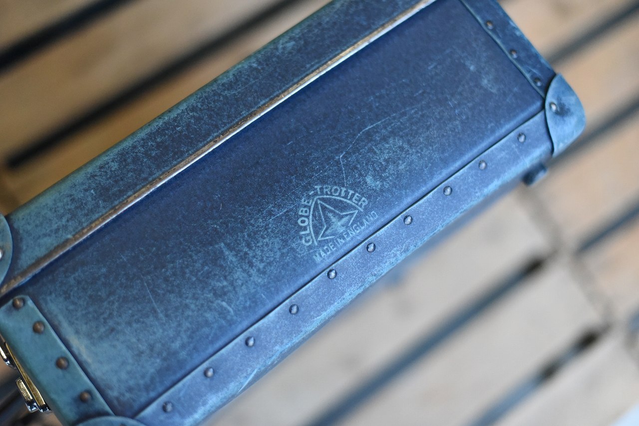 106011 UK ヴィンテージ 英国 グローブ トロッター 「GLOBE TROTTER」 MADE IN ENGLAND 刻印