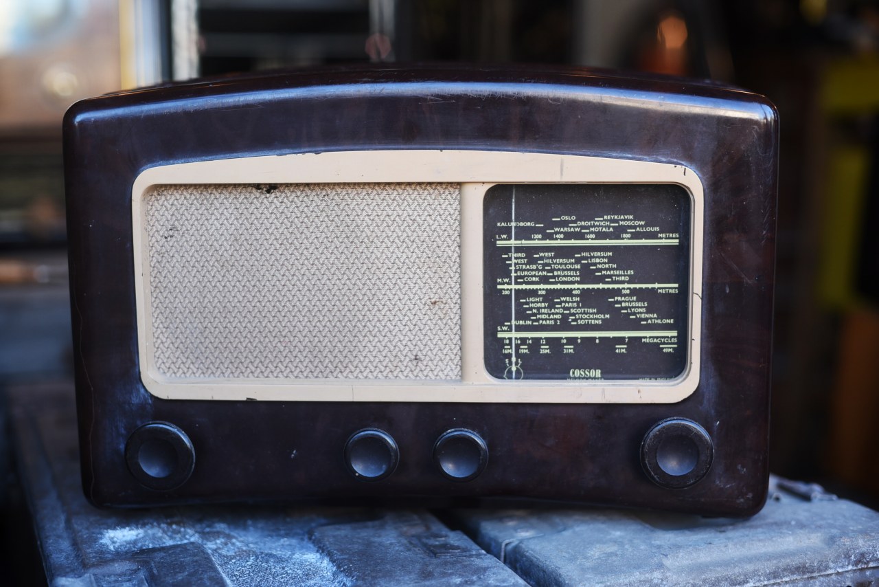101691  UKヴィンテージ　COSSORラジオ　MADE IN ENGLAND 英国　