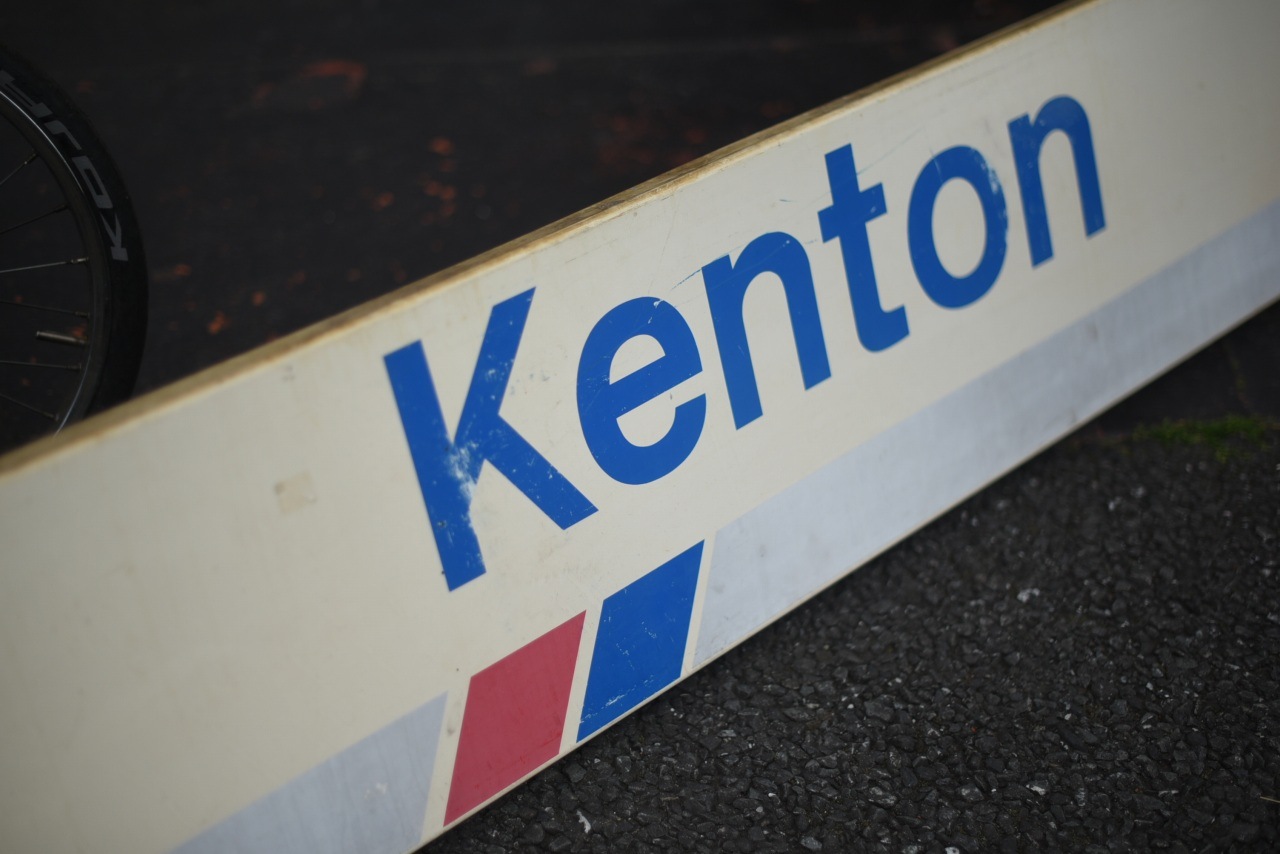 1927 ヴィンテージ 看板　「KENTON」 樹脂製