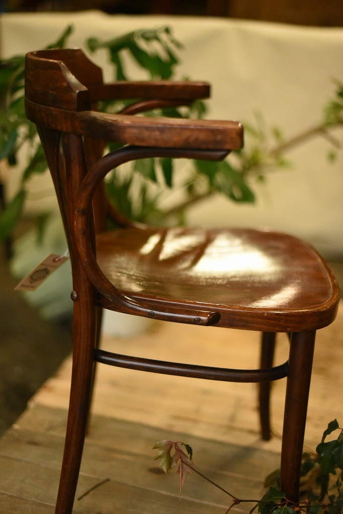104579 ARM CHAIR No.25 321025 USED TON CHAIR 中古