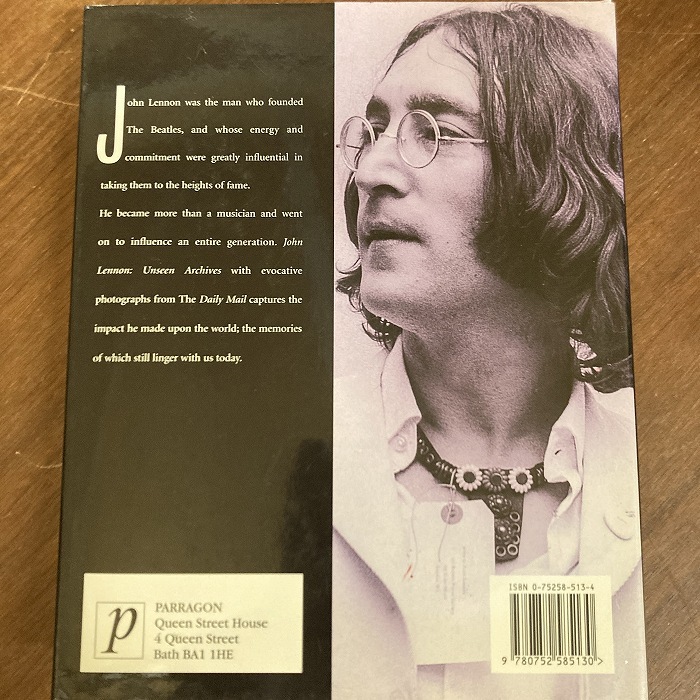 B4115　「John Lennon UNSEEN ARCHIVES」英国音楽書籍