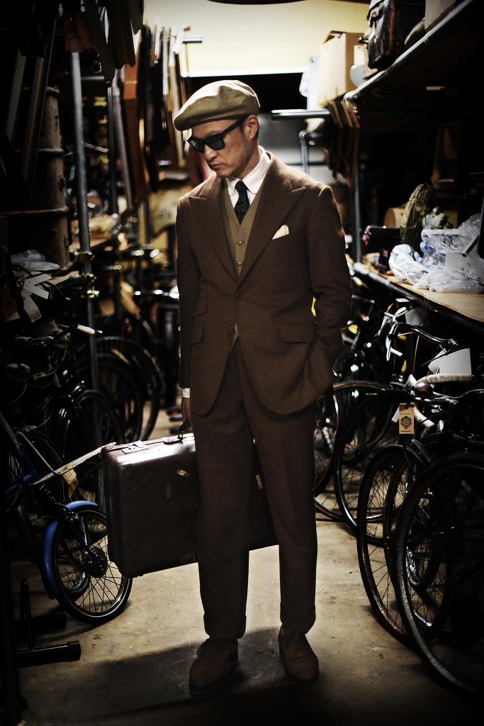 107501　ベレー帽　ベージュ　INNOCENT & GOLDEN NEEDLE LONDON  コラボ商品！ Made in Great Britain